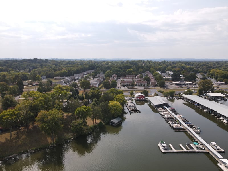 193 Edgewood Dr, Hendersonville, TN 37075