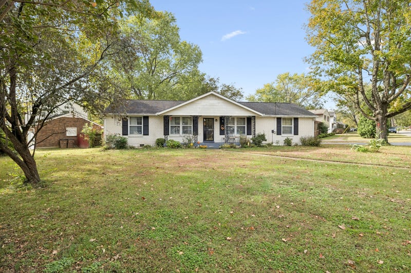 3831 Dewain Dr, Nashville, TN 37211