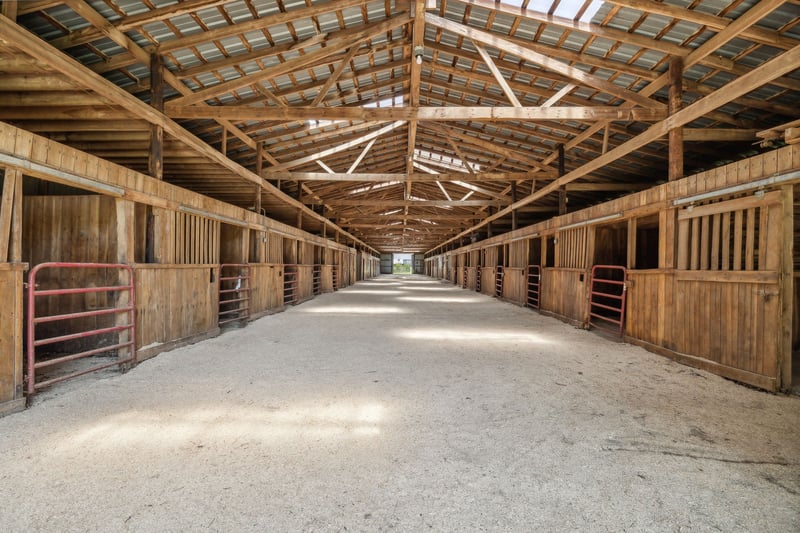 253 Halltown Rd, Cottontown, TN 37048