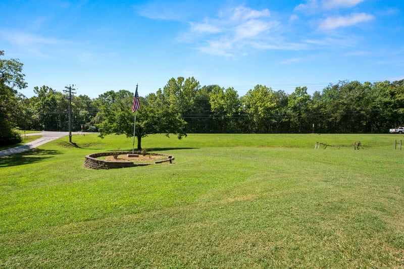 1284 Highway 96 , Fairview, TN 37062