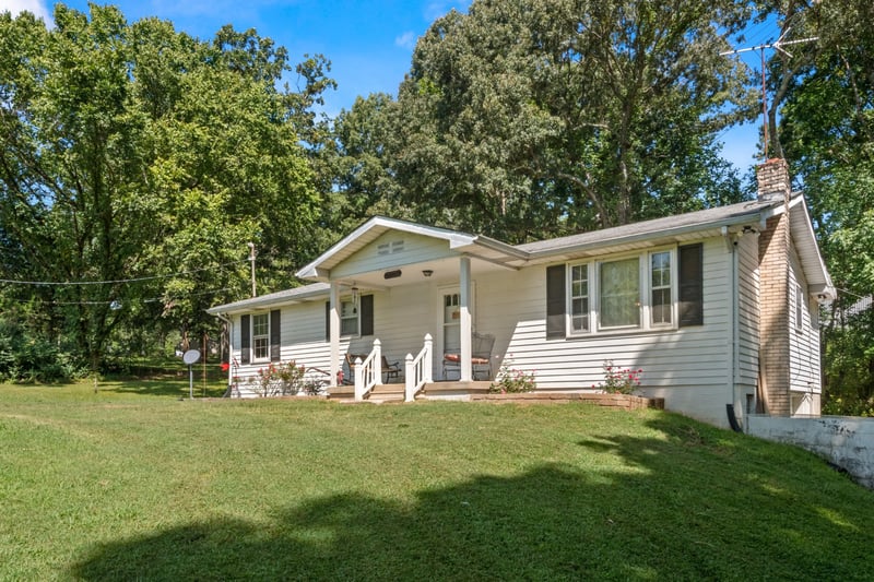 1284 Highway 96 , Fairview, TN 37062