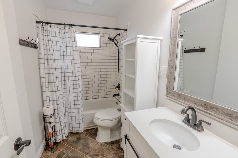1899 Cherry St, Columbia, TN 38401