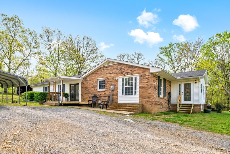 283 Lady Ln, Ashland City, TN 37015