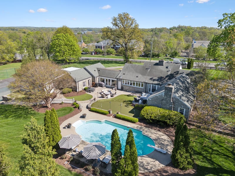 440 E Main St, Hendersonville, TN 37075