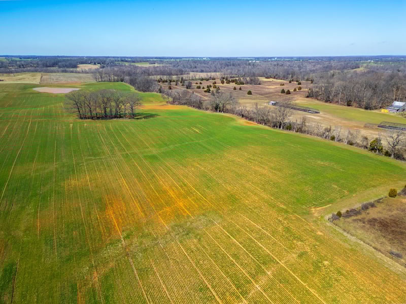 1 Smith Rd, Cedar Hill, TN 37032