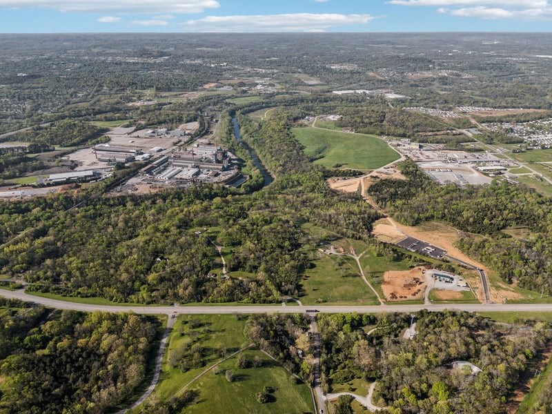 1009 Santa Fe Pike, Columbia, TN 38401