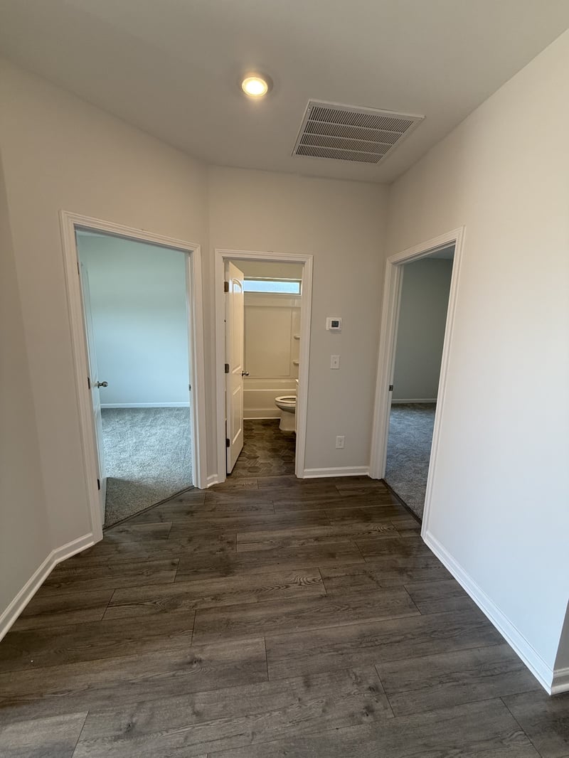 203 Streamflow Dr, Ashland City, TN 37015