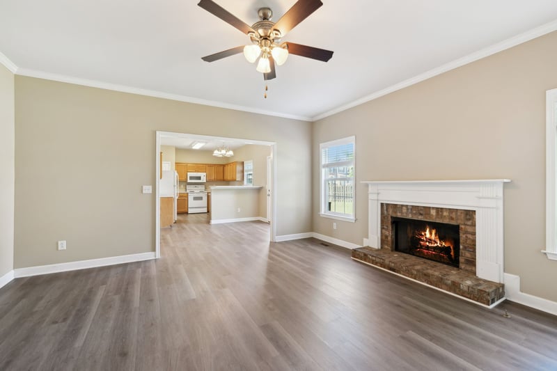 1030 Persimmon Dr, Spring Hill, TN 37174