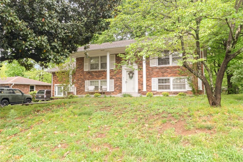 414 Bonnawood Dr, Hermitage, TN 37076