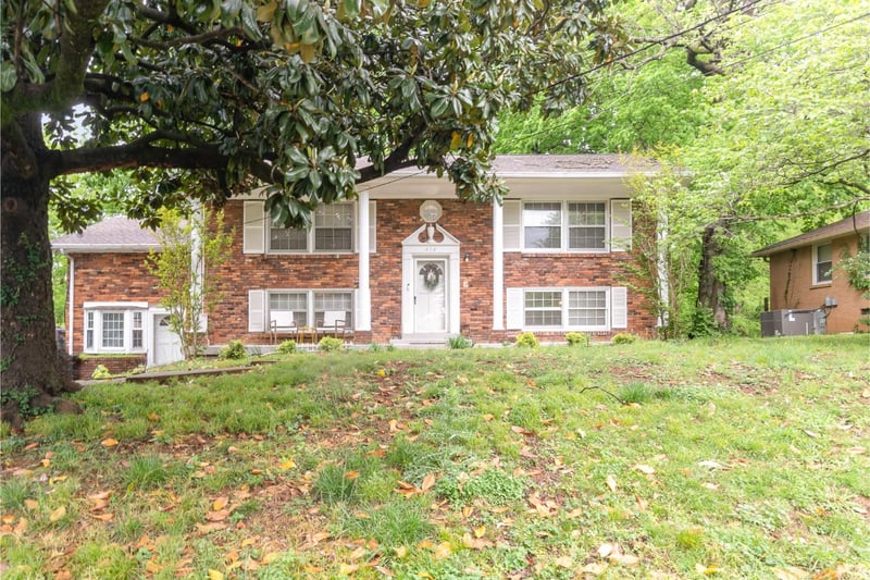 414 Bonnawood Dr, Hermitage, TN 37076