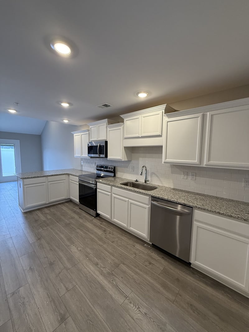 145 Coleson Ln, Pleasant View, TN 37146