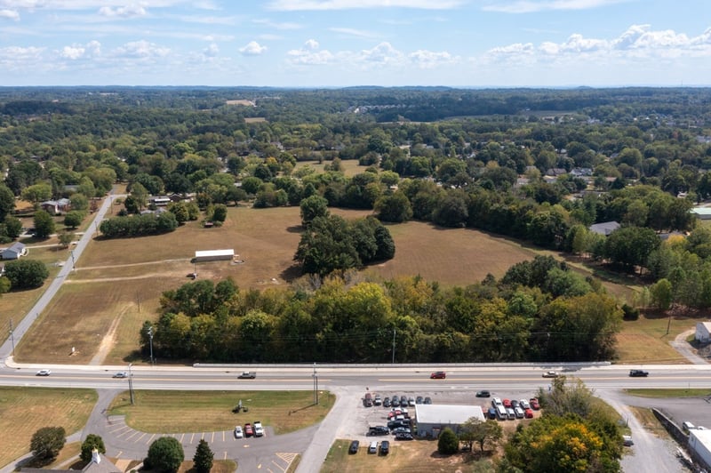 105 East Side Dr, White House, TN 37188