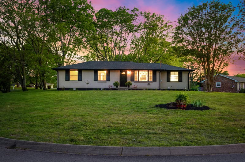 165 Chippendale Dr, Hendersonville, TN 37075