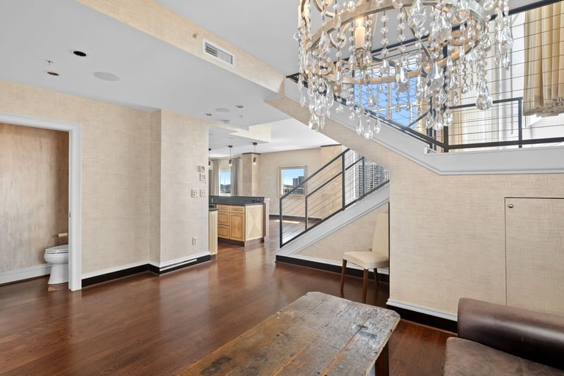 555 Church St #2300, Nashville, TN 37219