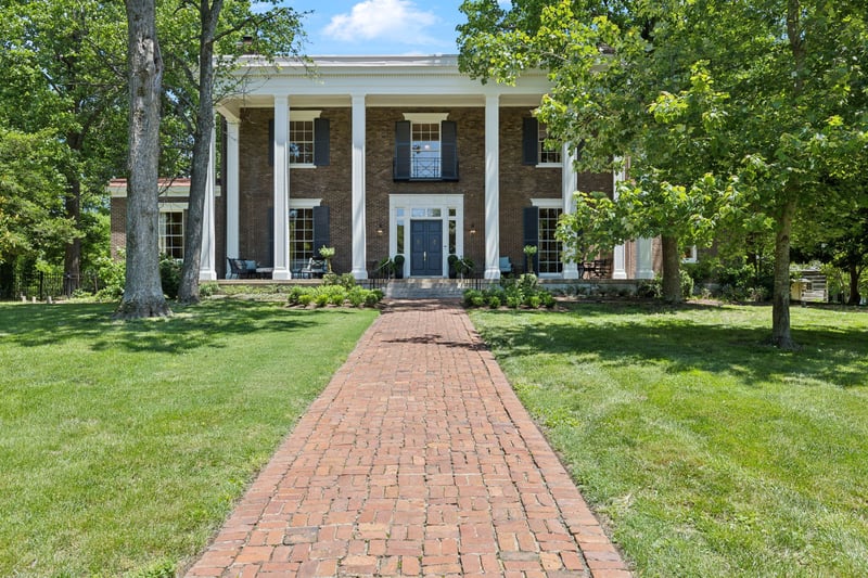 1800 Grey Pointe Dr, Brentwood, TN 37027