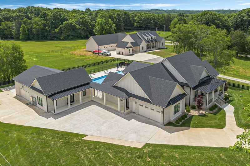 2836 Buford Ln, Spring Hill, TN 37174