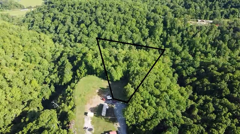 1015 Valencia Ct, Ashland City, TN 37015