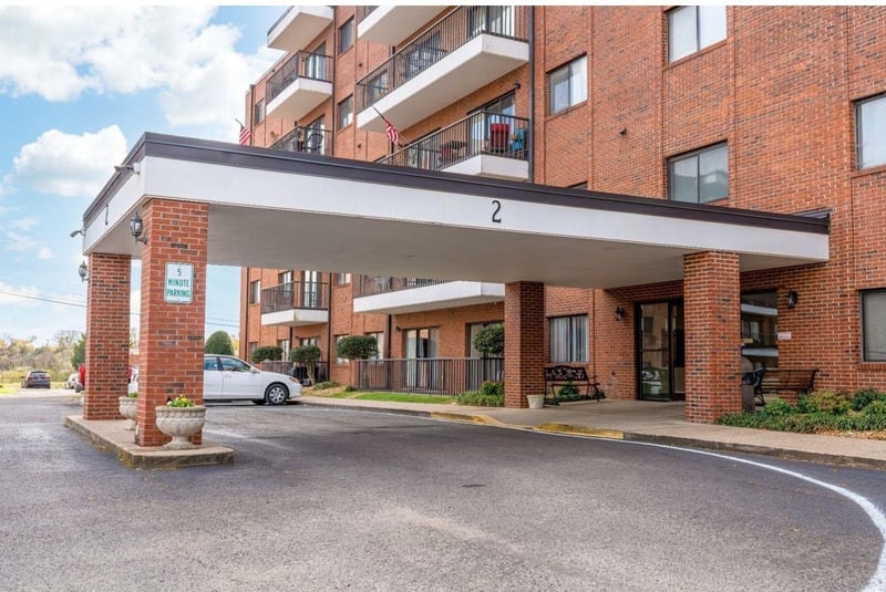 200 Sanders Ferry Rd #2202, Hendersonville, TN 37075