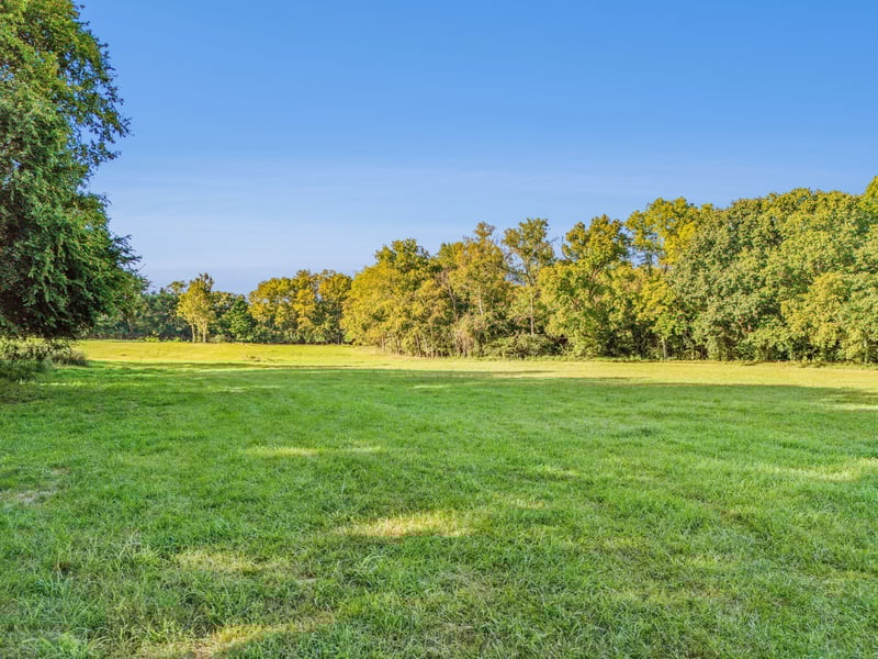 4 Old Zion Rd, Columbia, TN 38401