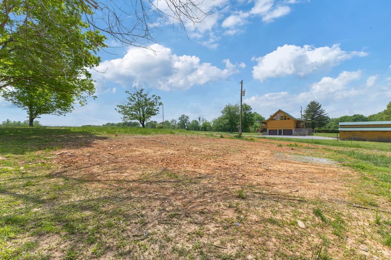 671 Poplar Ridge Rd, Chapmansboro, TN 37035