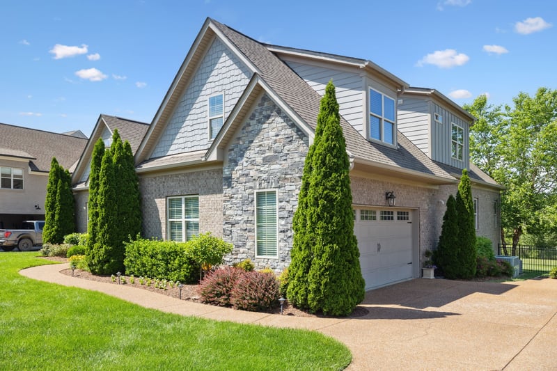 4136 Banner Square Ln, Arrington, TN 37014