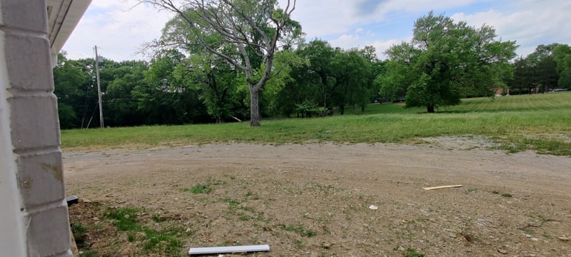 670 W Main St, Hendersonville, TN 37075