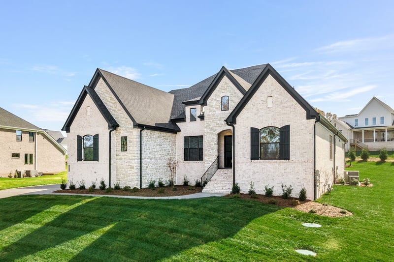 5708 Nola Dr, Arrington, TN 37014