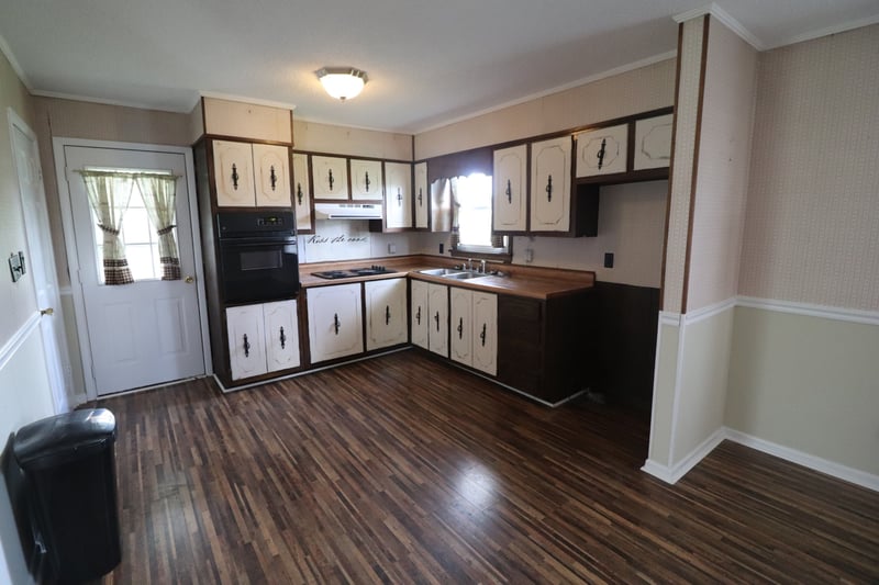 6009 Hays Dr, Columbia, TN 38401