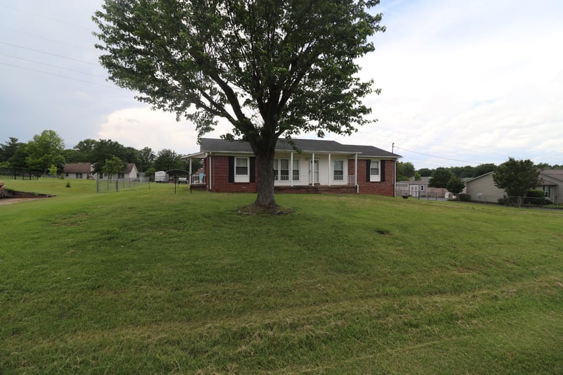 6009 Hays Dr, Columbia, TN 38401