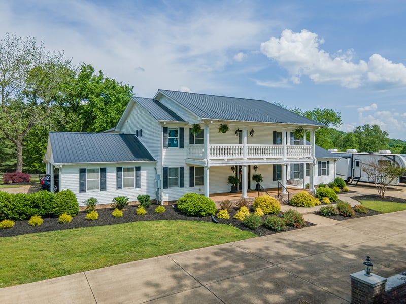 4000 Cantebury Dr, Culleoka, TN 38451