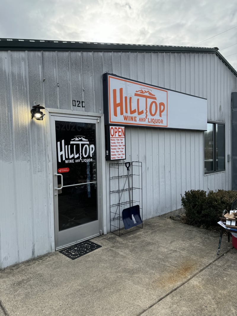 5205 Hwy 31e, Westmoreland, TN 37186