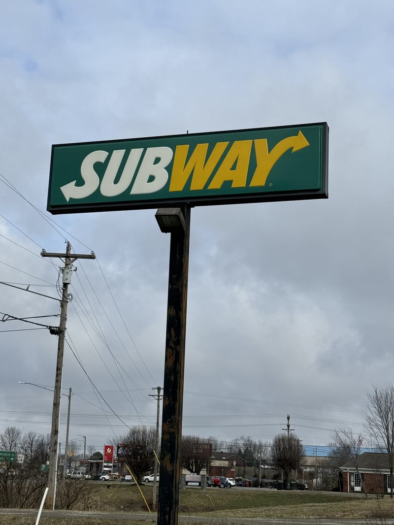 5205 Hwy 31e, Westmoreland, TN 37186