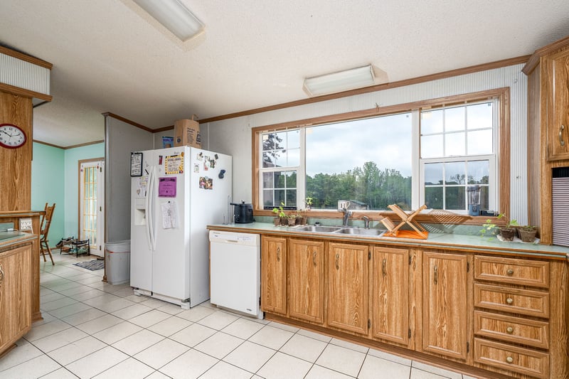 4870 Haley Ln, Columbia, TN 38401