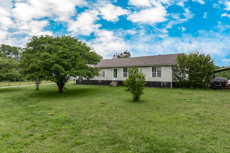 4870 Haley Ln, Columbia, TN 38401