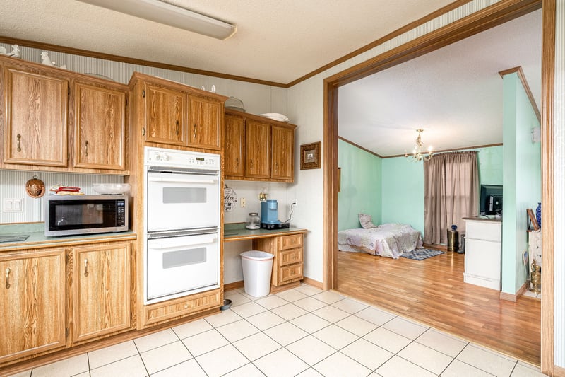 4870 Haley Ln, Columbia, TN 38401