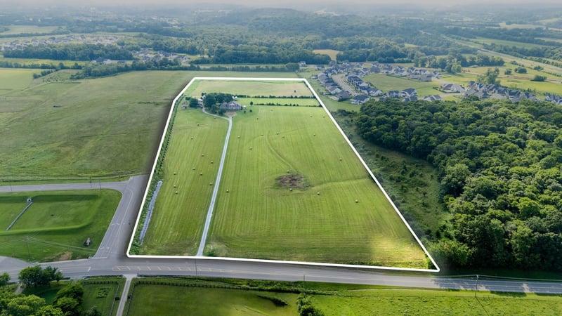 6286 Cox Rd, Arrington, TN 37014