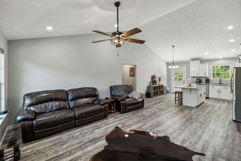 78 Dog Branch Rd, Pleasant Shade, TN 37145