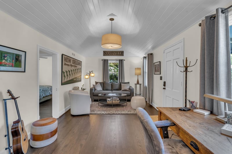 2830 Azalea Pl, Nashville, TN 37204