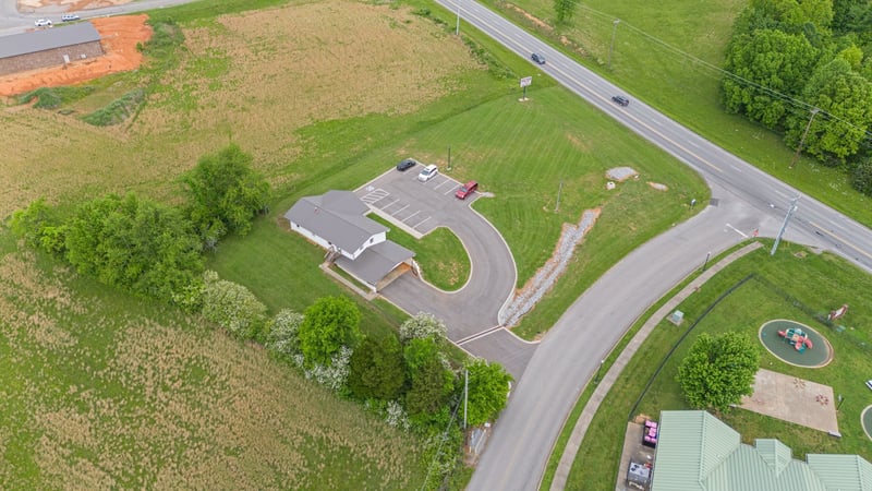 1665 Hicks Edgen Rd, Pleasant View, TN 37146