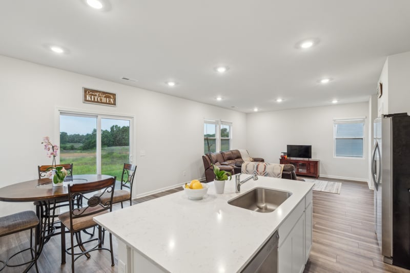 744 Emerson Ln, Westmoreland, TN 37186