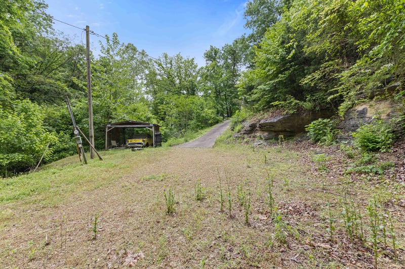 1026 Hill Rd, Ashland City, TN 37015