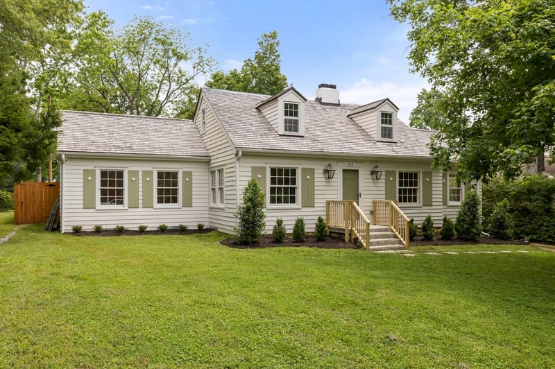 215 Lewisburg Ave, Franklin, TN 37064