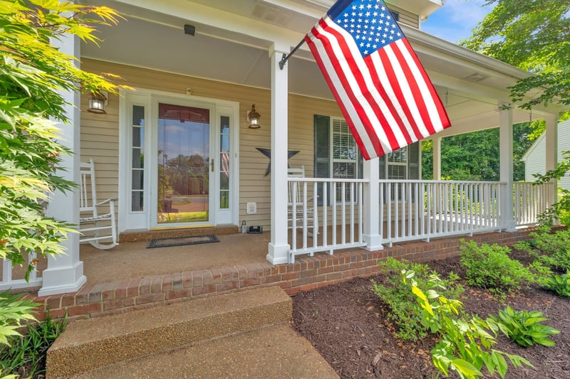 1325 Branchside Ct, Thompsons Station, TN 37179