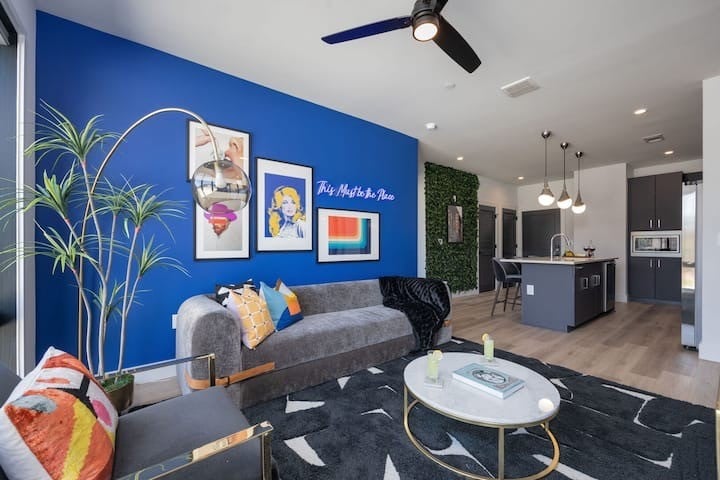 303 31st Ave #406, Nashville, TN 37203