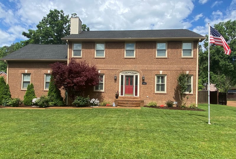 415 Ashley Ln, Kingston Springs, TN 37082