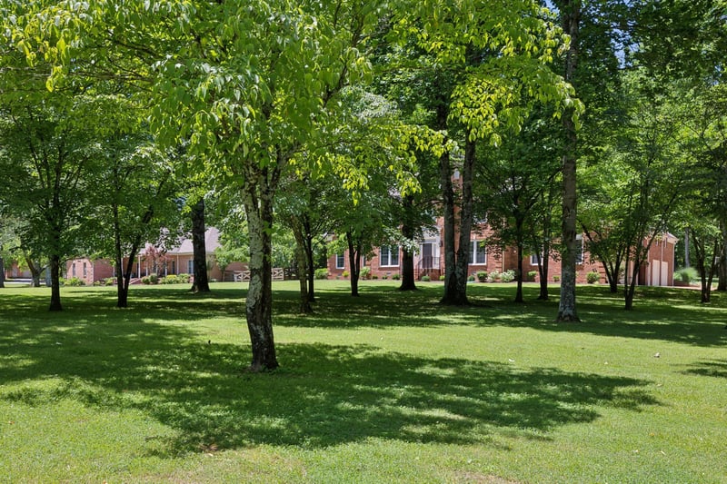 3208 Thoroughbred Dr, Hermitage, TN 37076