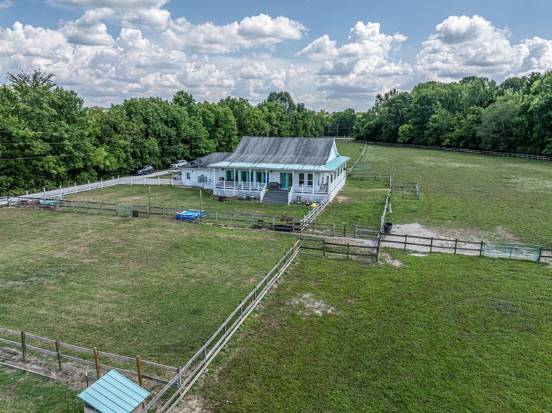 2290 Osburn Rd, Arrington, TN 37014