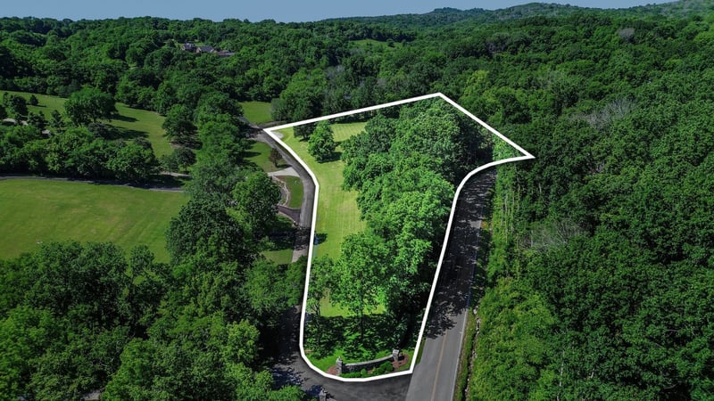 110 Hidden Valley Rd, Arrington, TN 37014