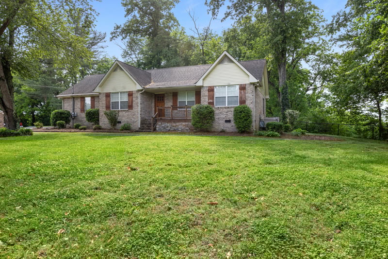 1054 Cragfront Est Loop, Gallatin, TN 37066