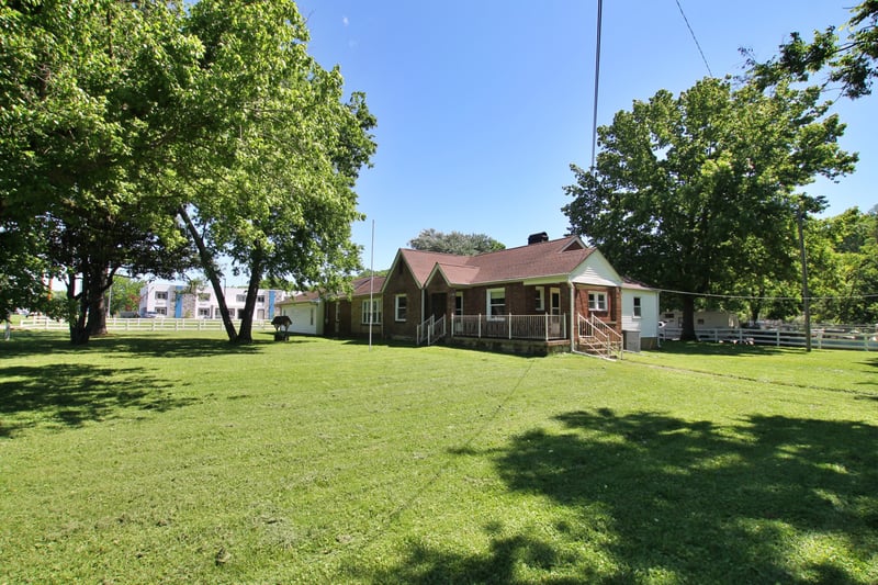 1063 Louisville Hwy, Goodlettsville, TN 37072